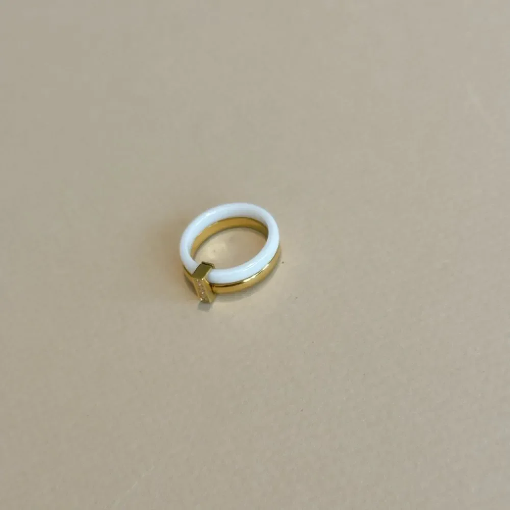 White Ring N1329